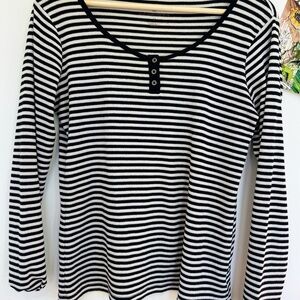 Liz‎ Claiborne Black and White Striped Long Sleeve Tee